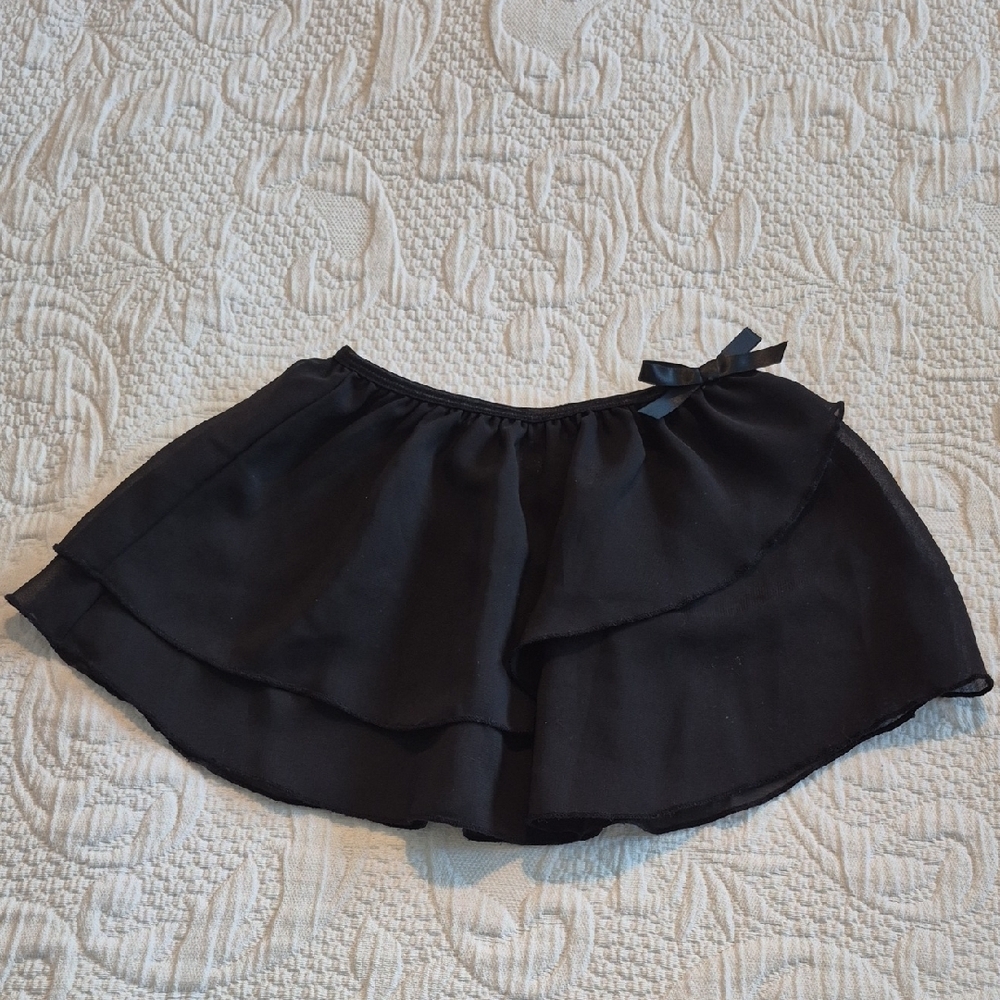 Freestyle girls size 4/5 black sheer dance skirt to wear over leo EUC